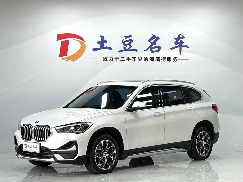 BMW X1 — фото 1
