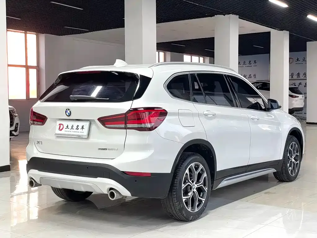 BMW X1 — фото 6
