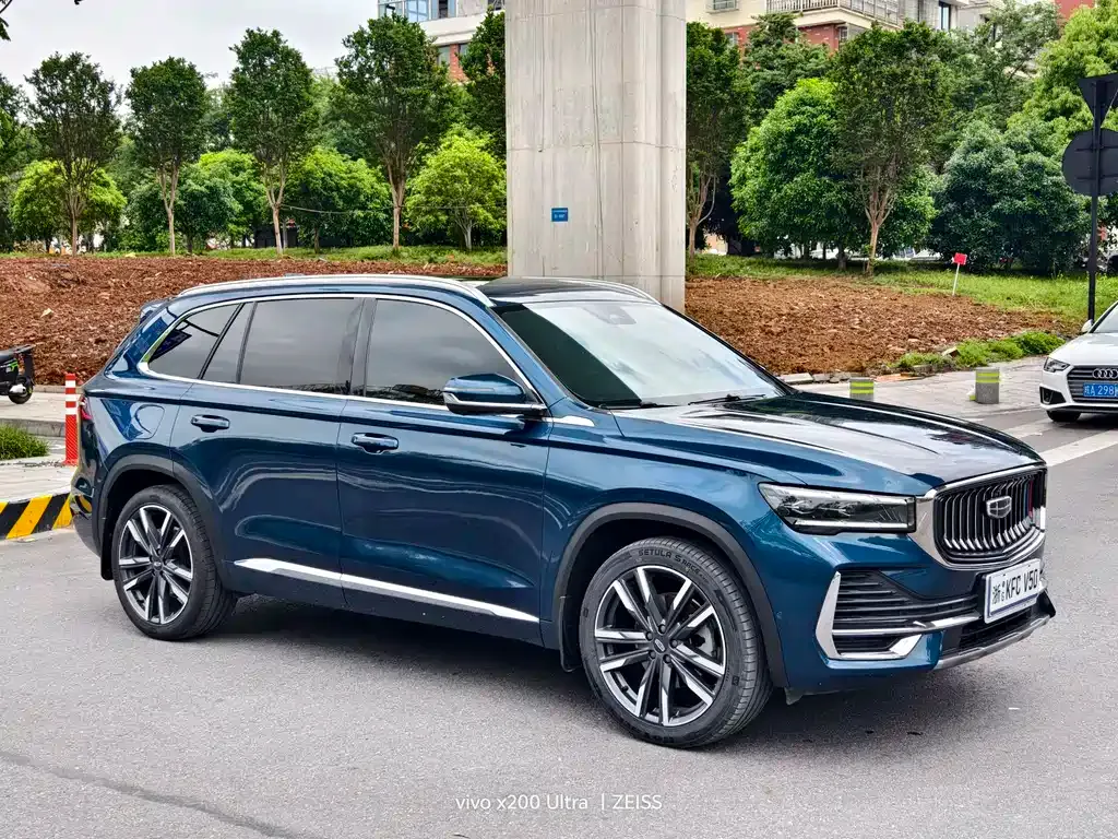 Geely Xingyue L — фото 10
