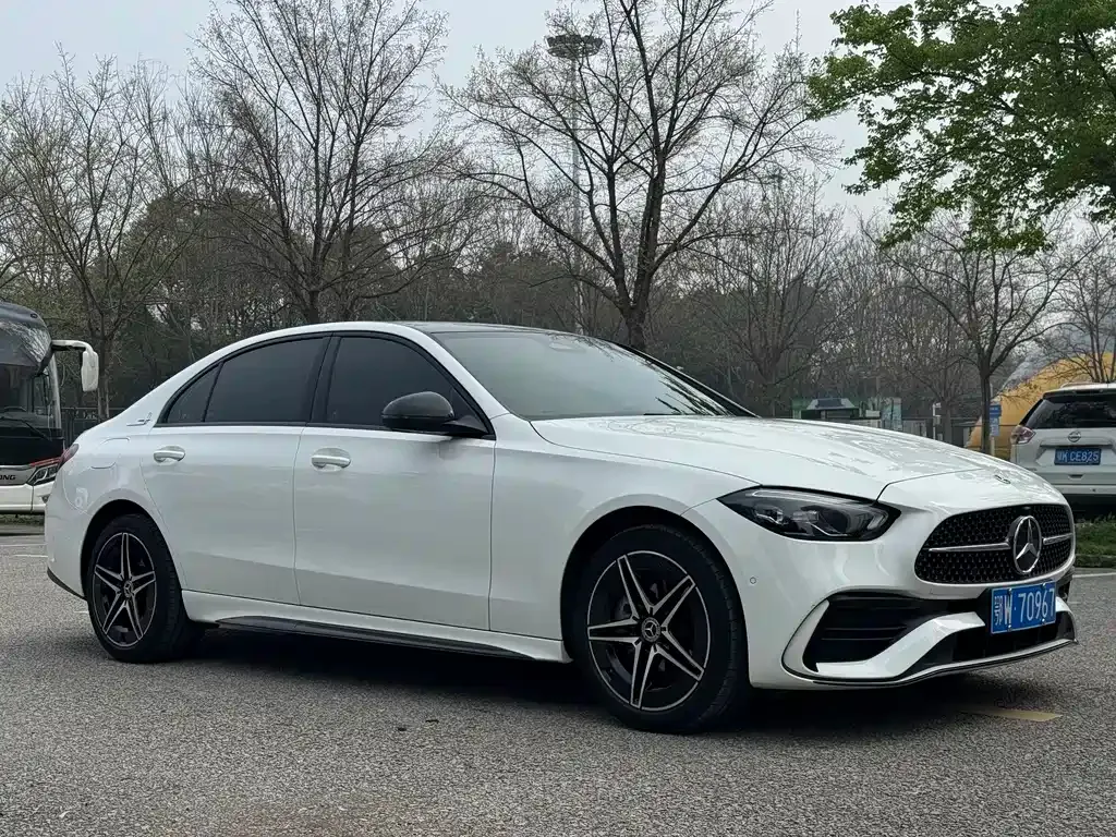 Mercedes-Benz C-Class — фото 10