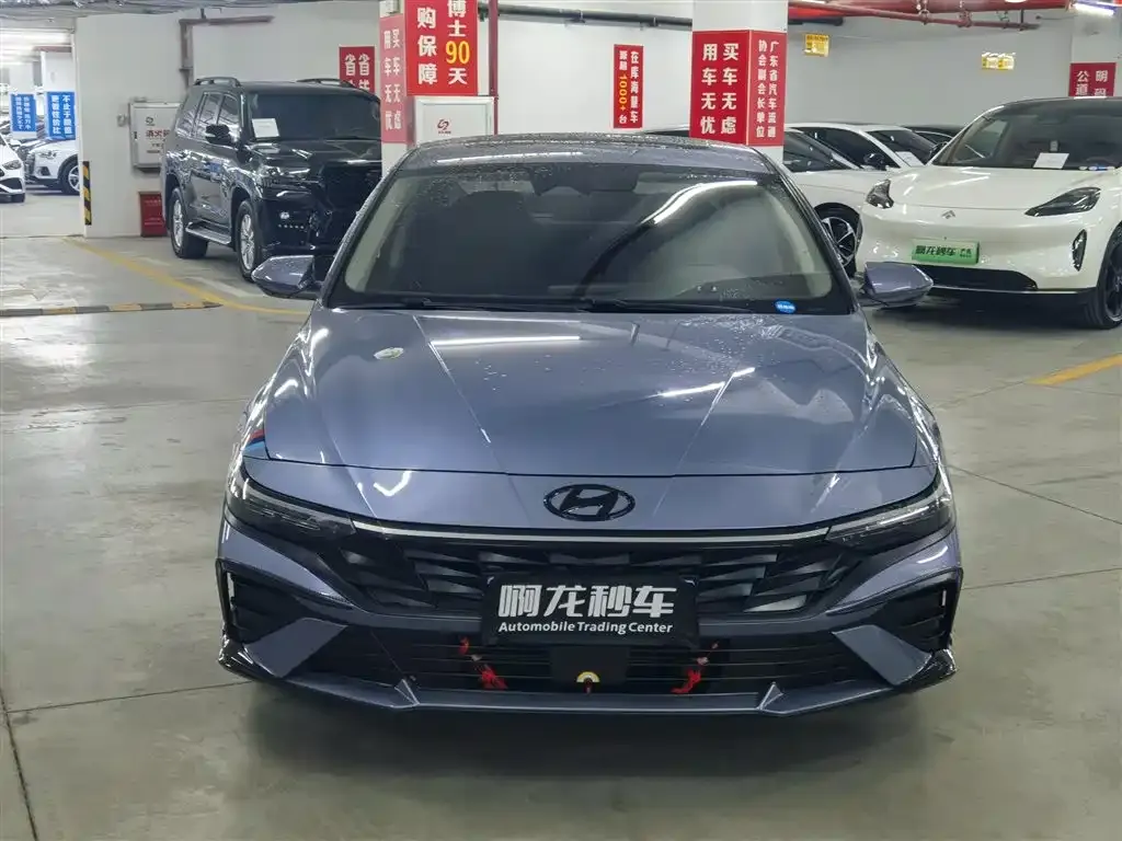 Hyundai Elantra — фото 9