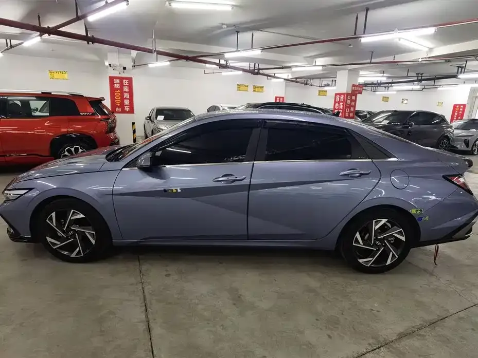 Hyundai Elantra — фото 6