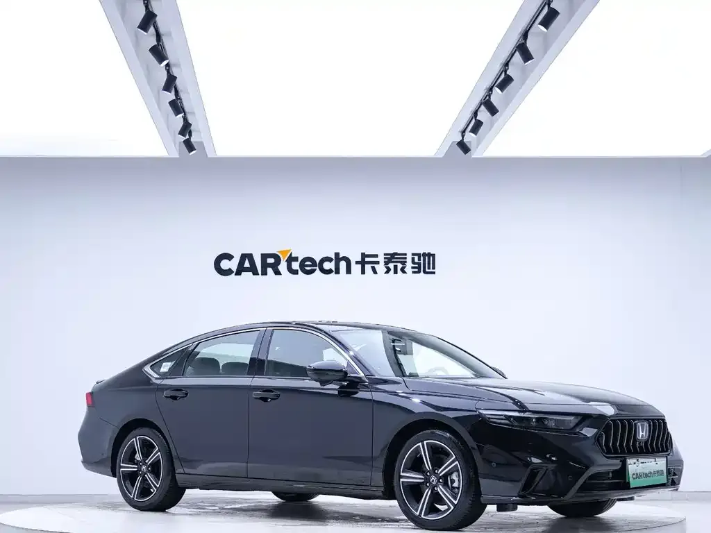 Honda Inspire PHEV 2025 из CN, фото 3