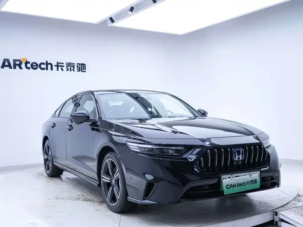 Honda Inspire PHEV 2025 из CN, фото 6