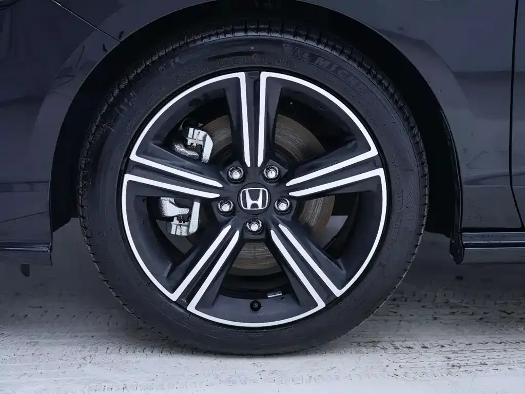 Honda Inspire PHEV 2025 из CN, фото 7