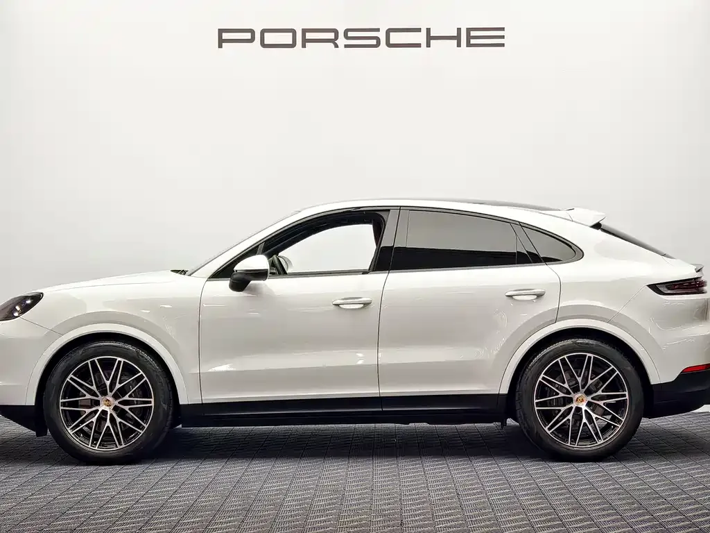 Porsche Cayenne — фото 6