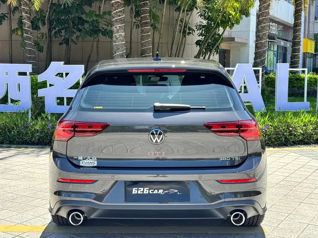 Volkswagen Golf GTI — фото 8