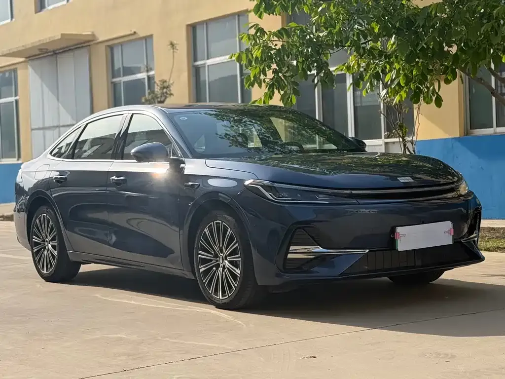 Geely Galaxy A7