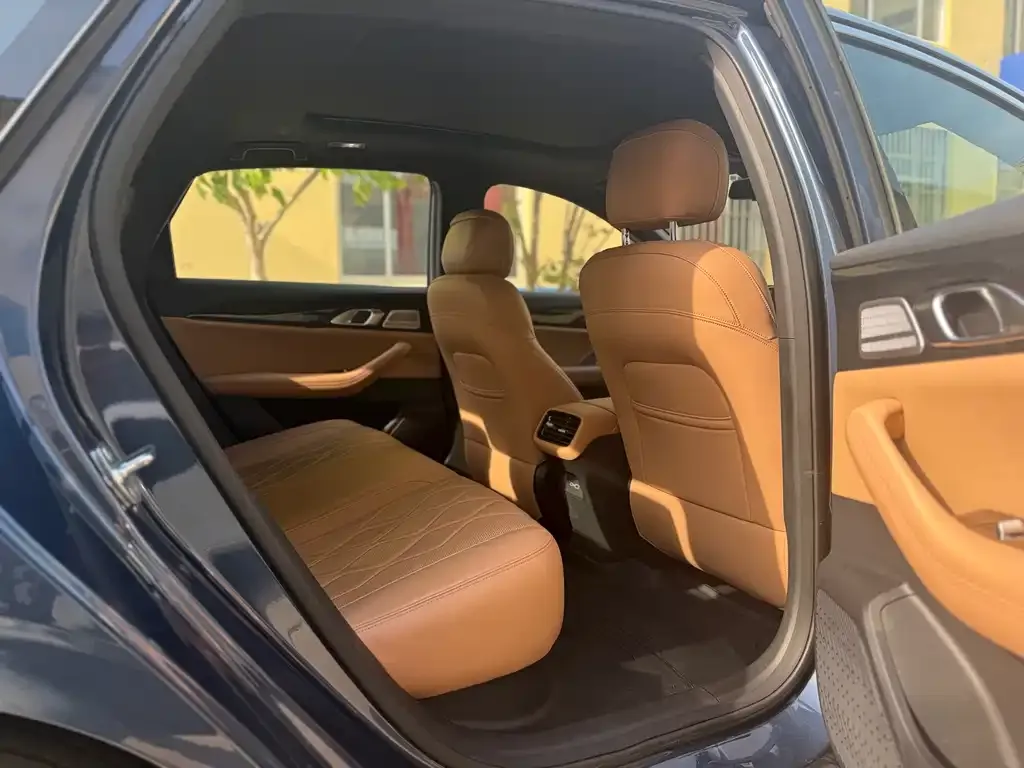 Geely Galaxy A7 2025 из CN, фото 8