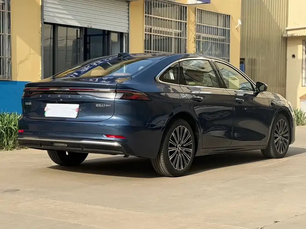 Geely Galaxy A7 2025 из CN, фото 9
