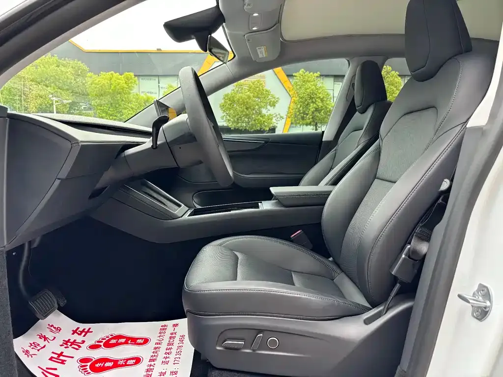 Tesla Model Y 2025 из CN, фото 9