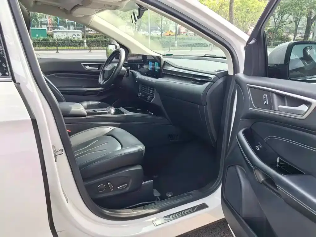 Ford Edge 2021 из CN, фото 5