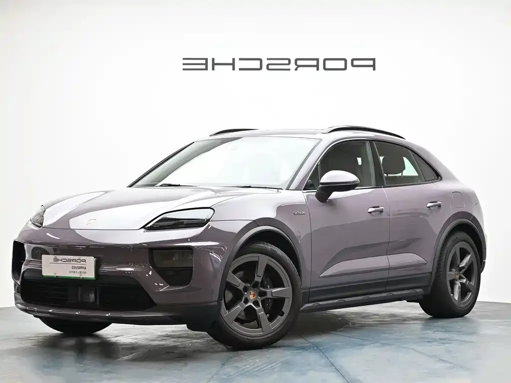 Porsche Macan EV