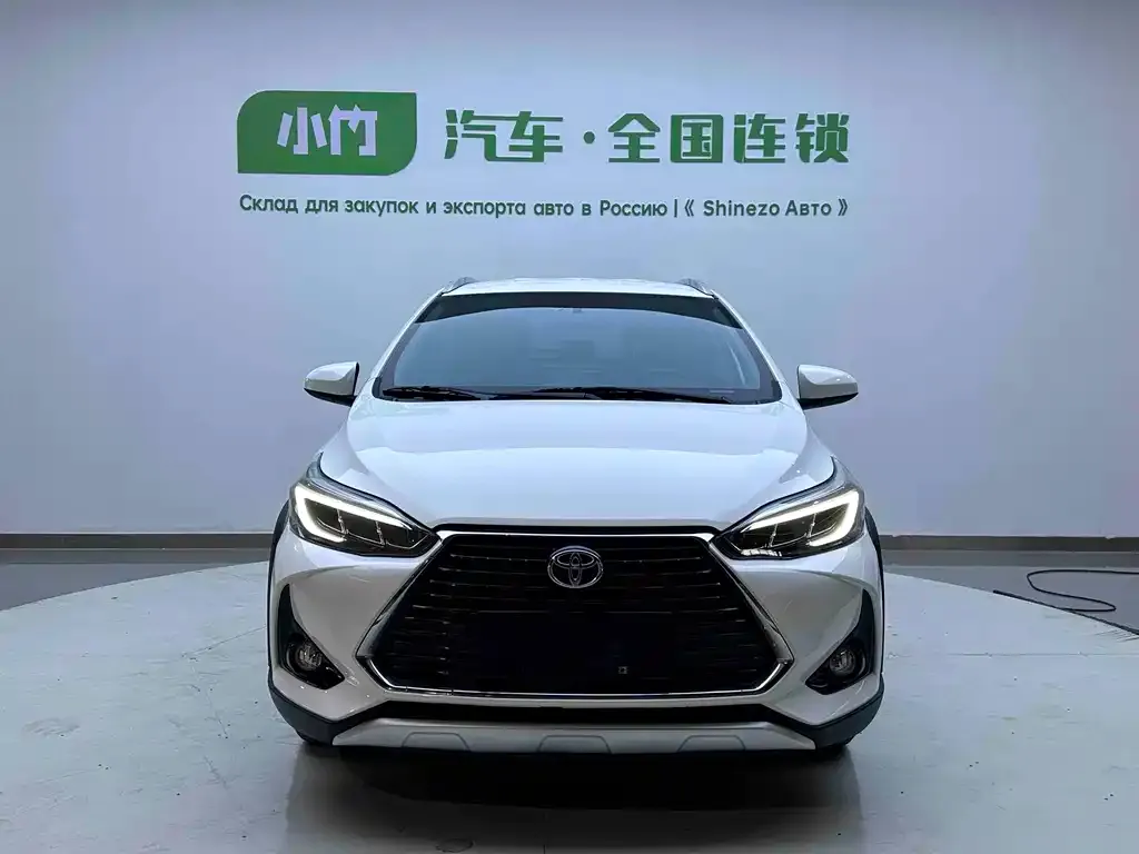 Toyota Yaris L — фото 4