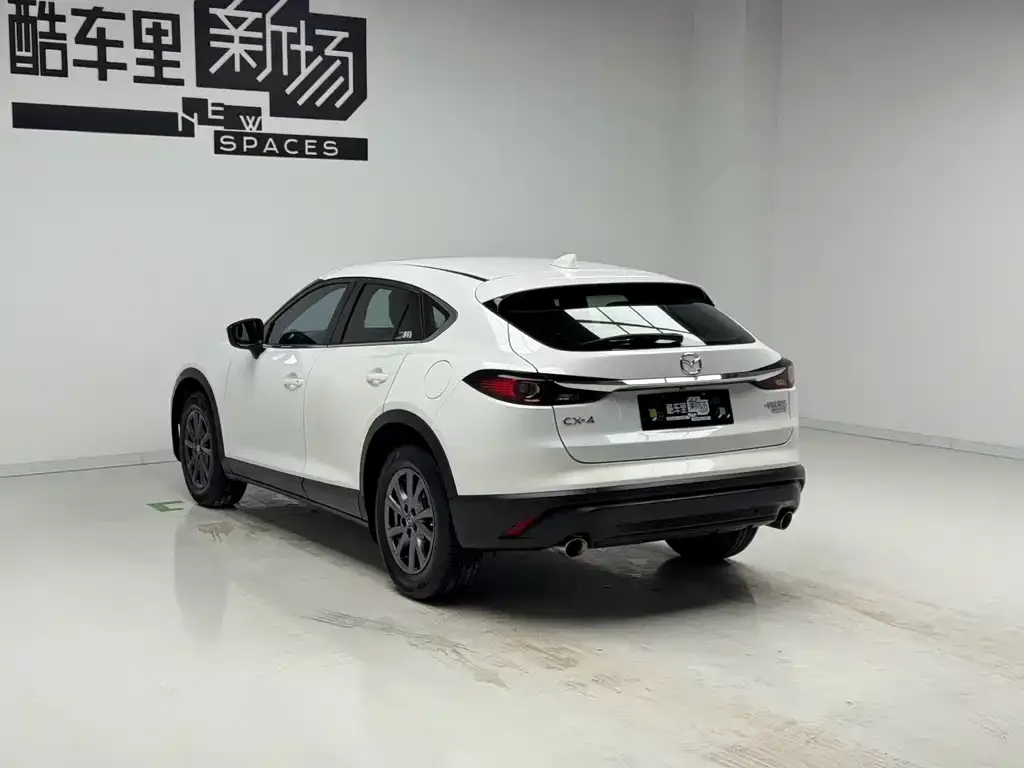 Mazda CX-4 2021 из CN, фото 8
