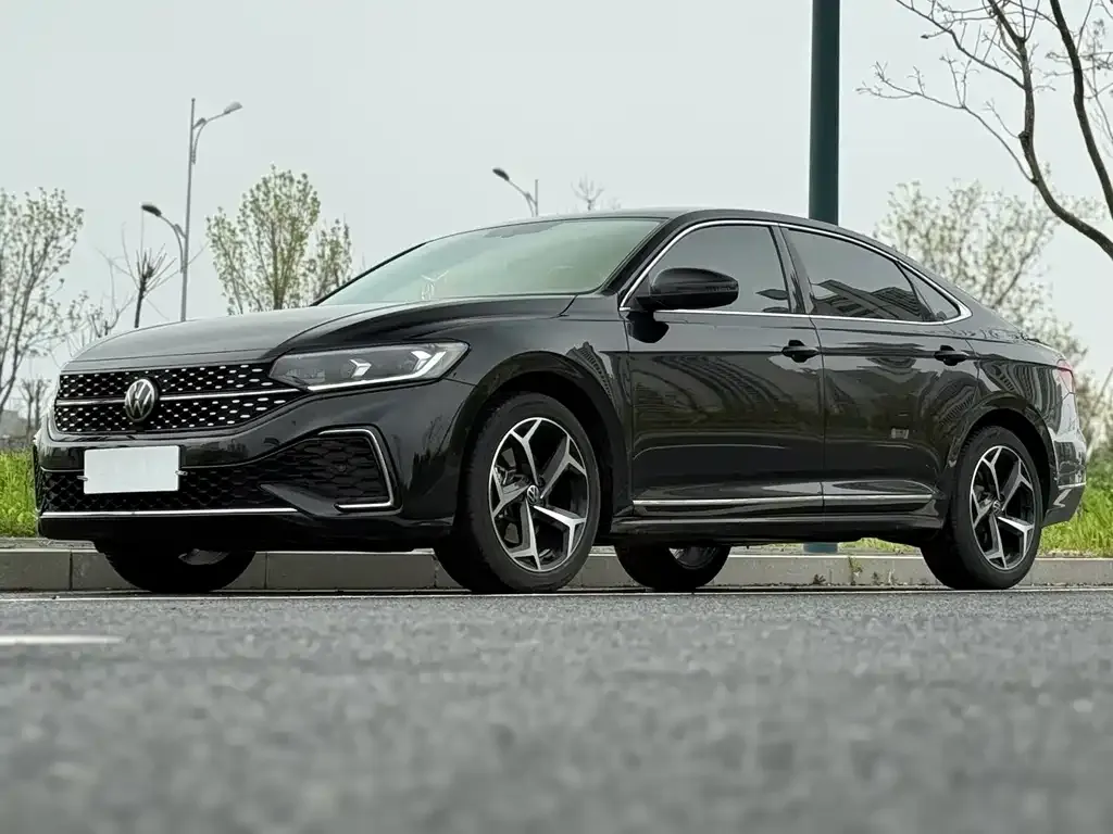 Volkswagen Passat — фото 2