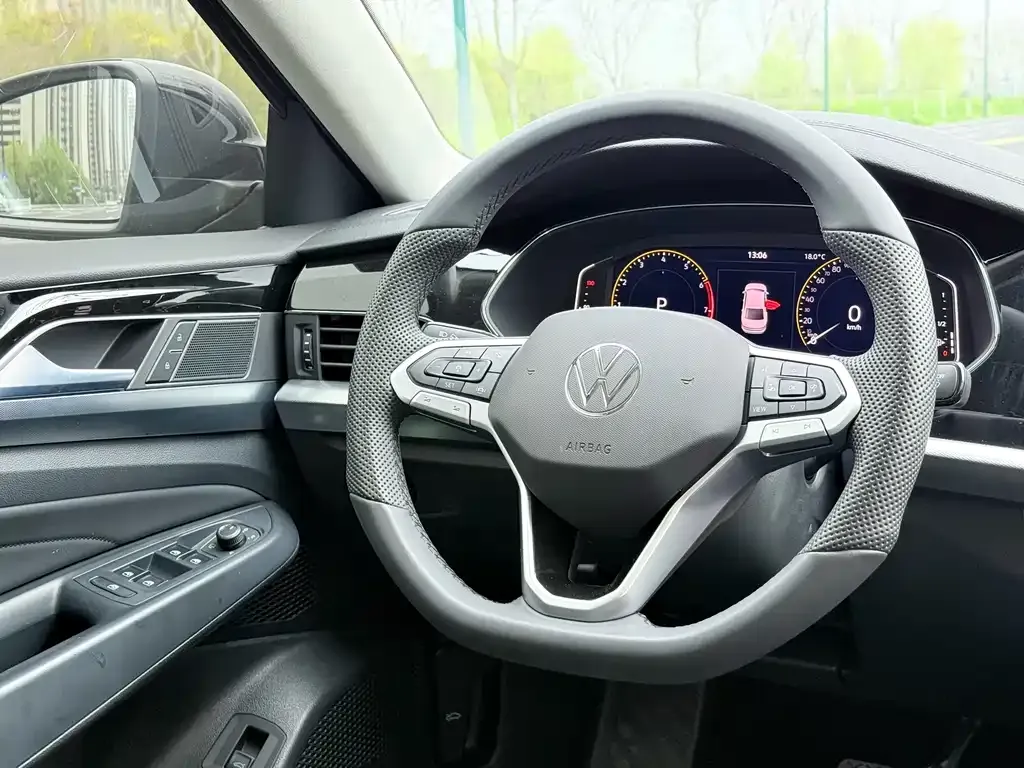 Volkswagen Passat — фото 4