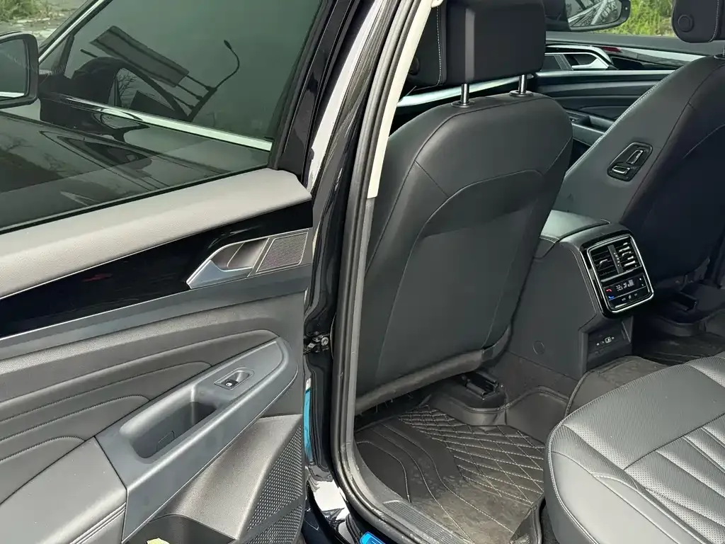 Volkswagen Passat — фото 9