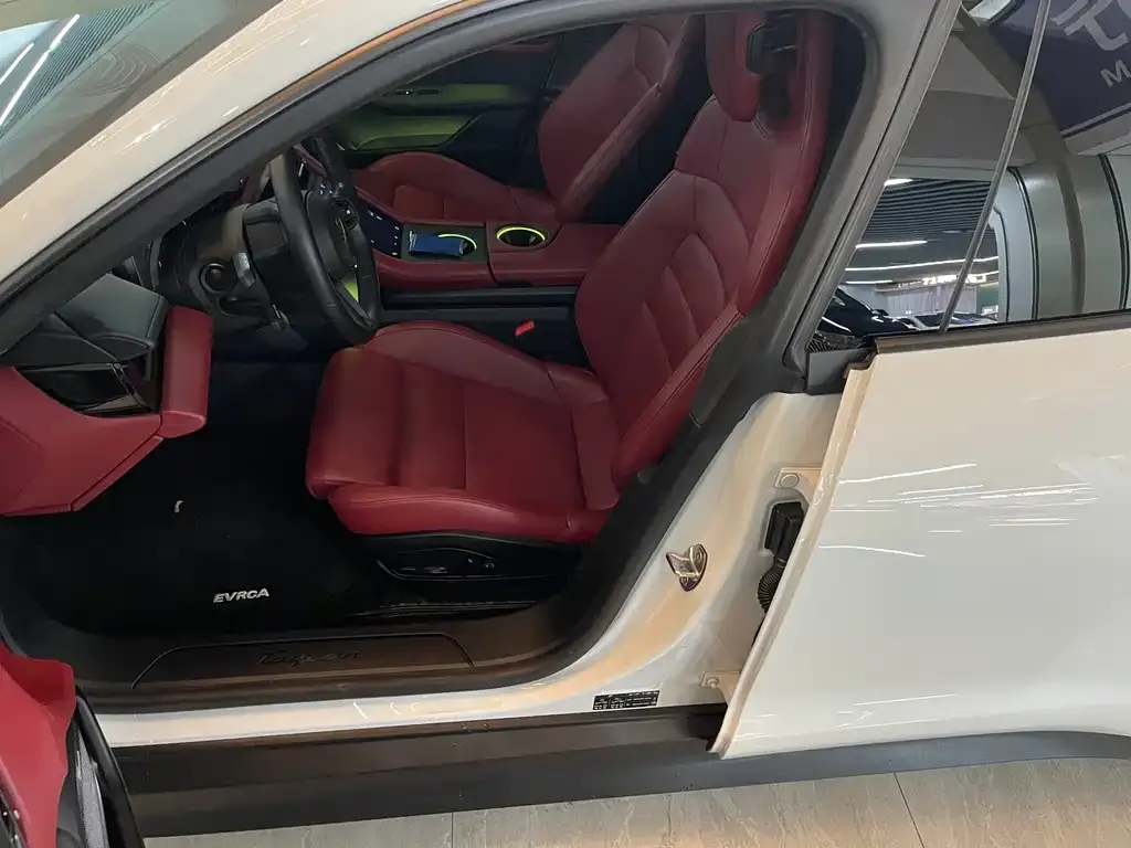Porsche Taycan 2021 из CN, фото 6