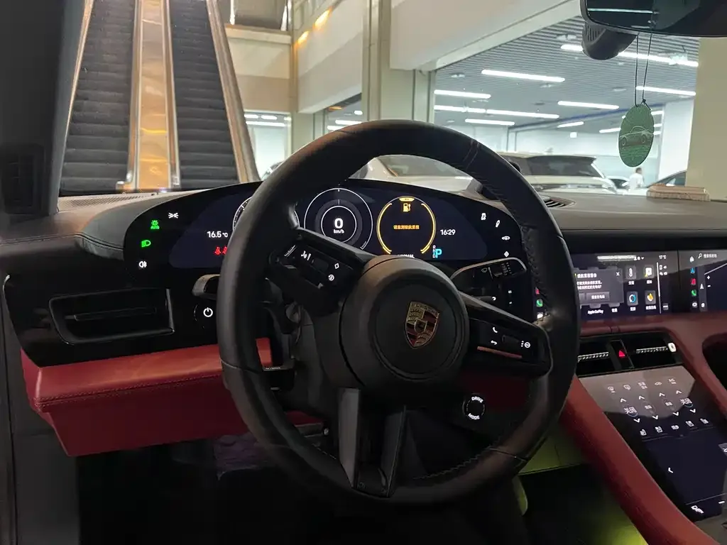 Porsche Taycan 2021 из CN, фото 7