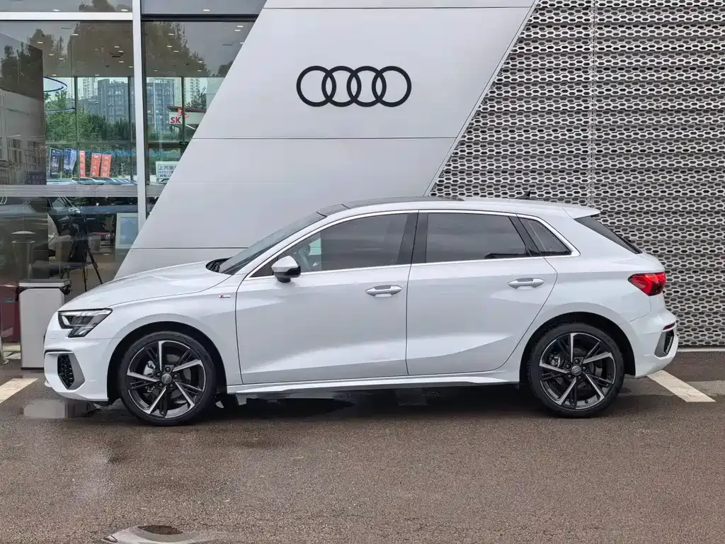 Audi A3 — фото 7