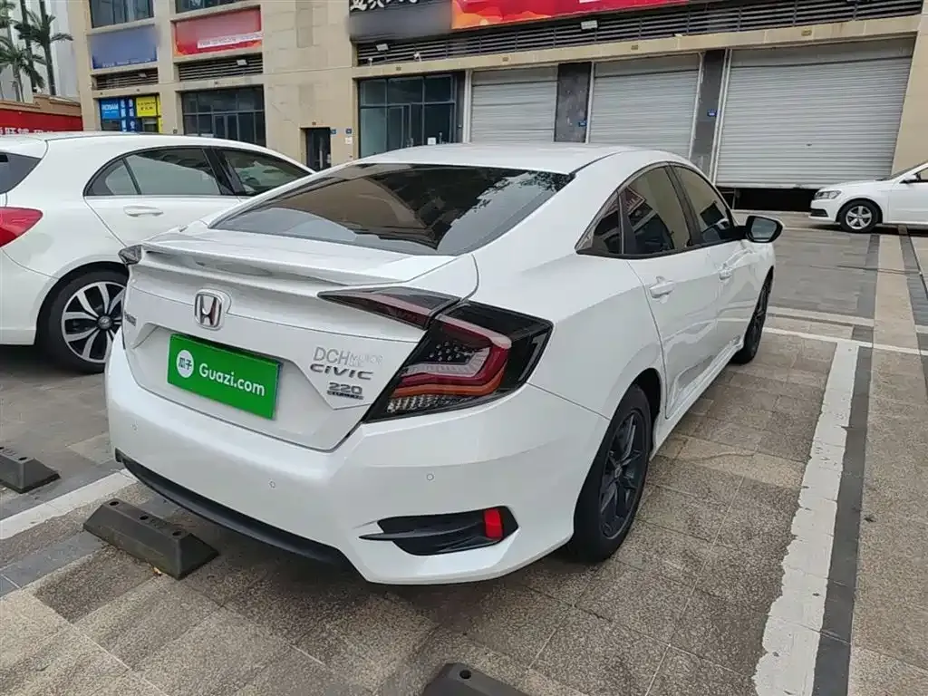Honda Civic — фото 3