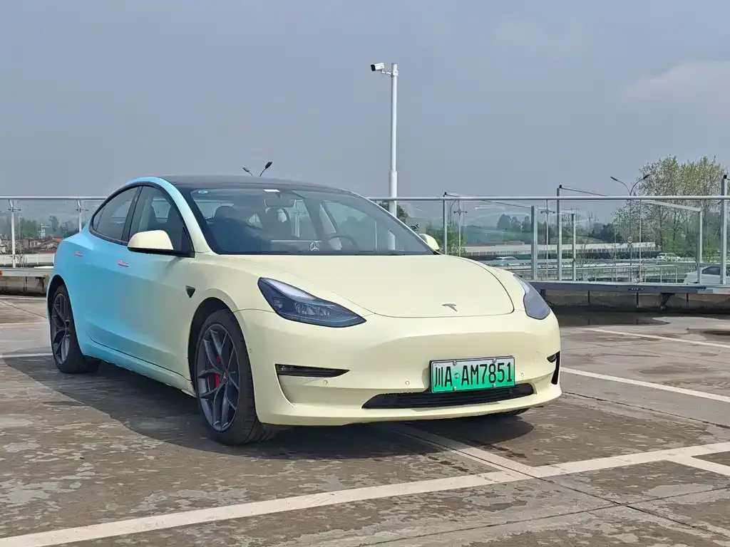 Tesla Model 3 — фото 5