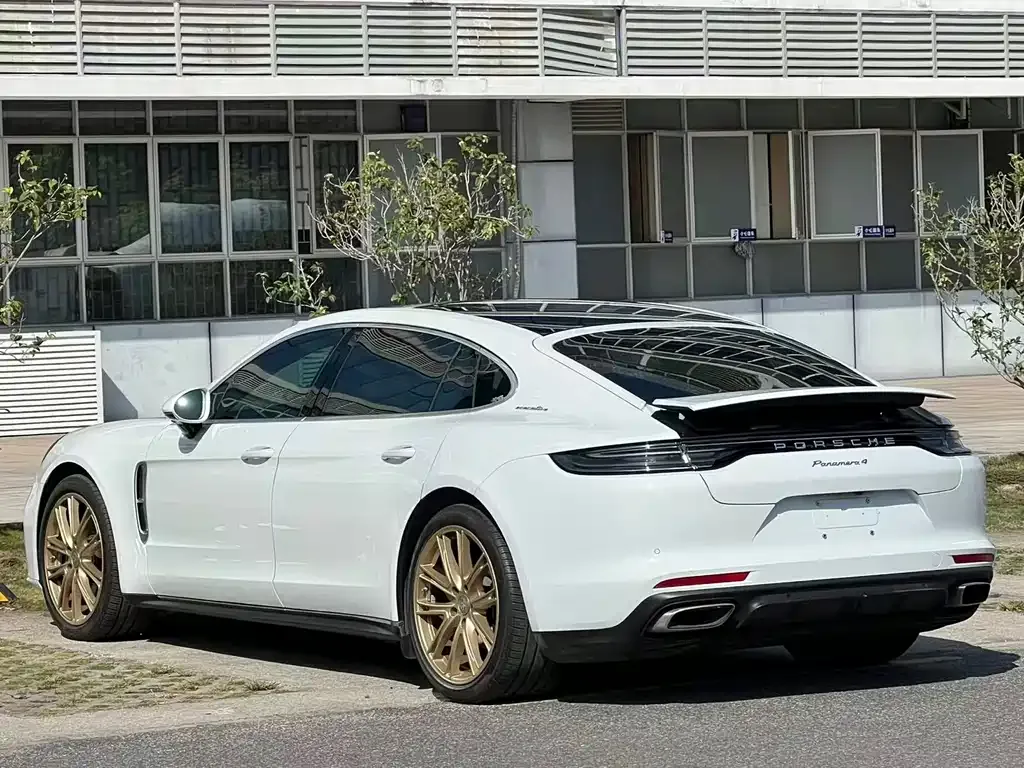 Porsche Panamera — фото 8