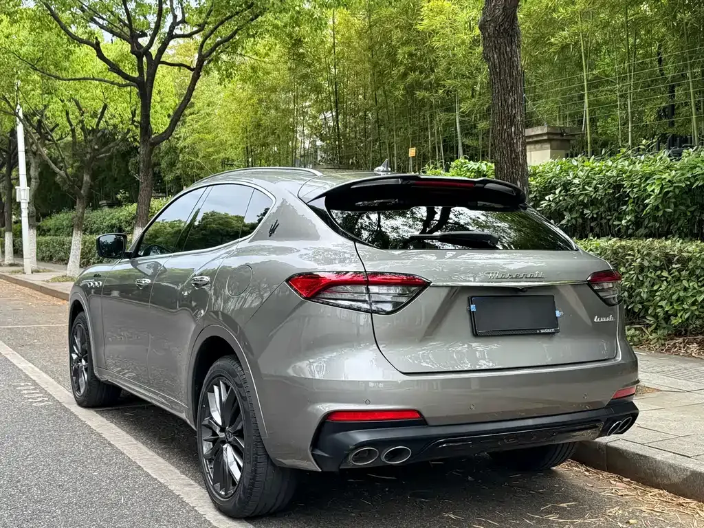Maserati Levante — фото 7