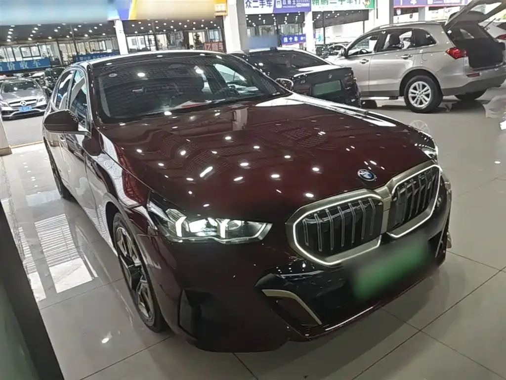 BMW i5 — фото 4