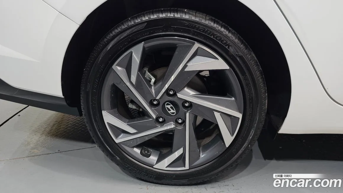 Hyundai AVANTE — фото 8
