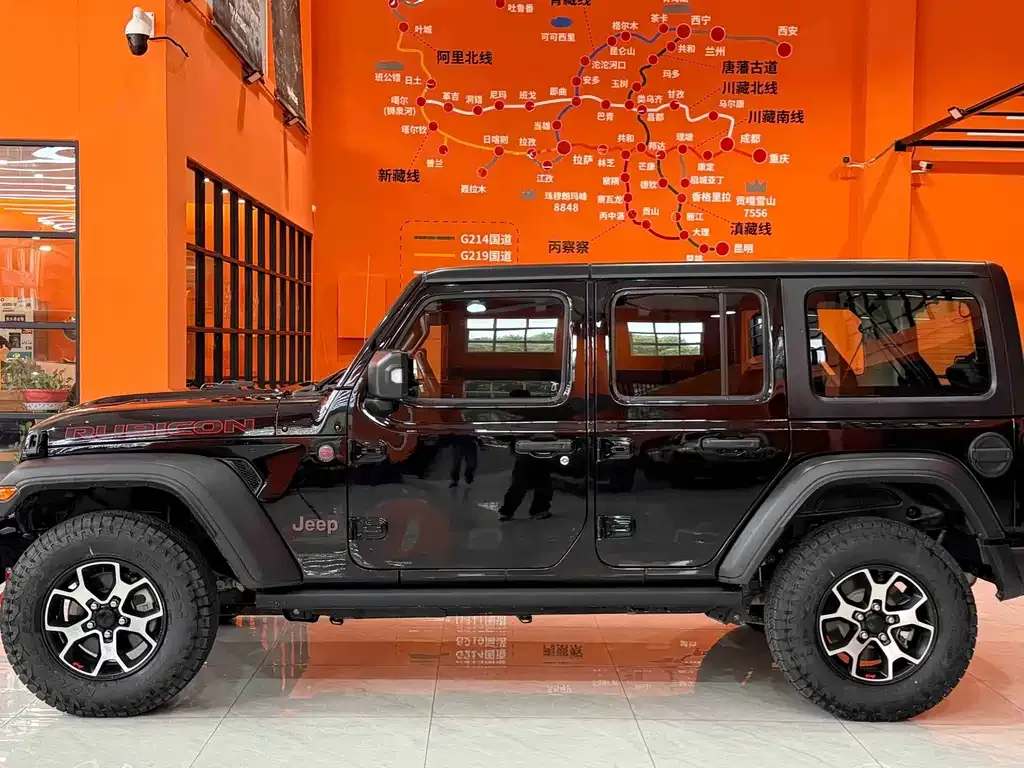 Jeep Wrangler — фото 9