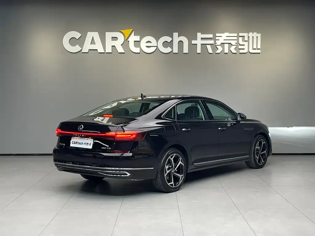 Volkswagen Passat — фото 5
