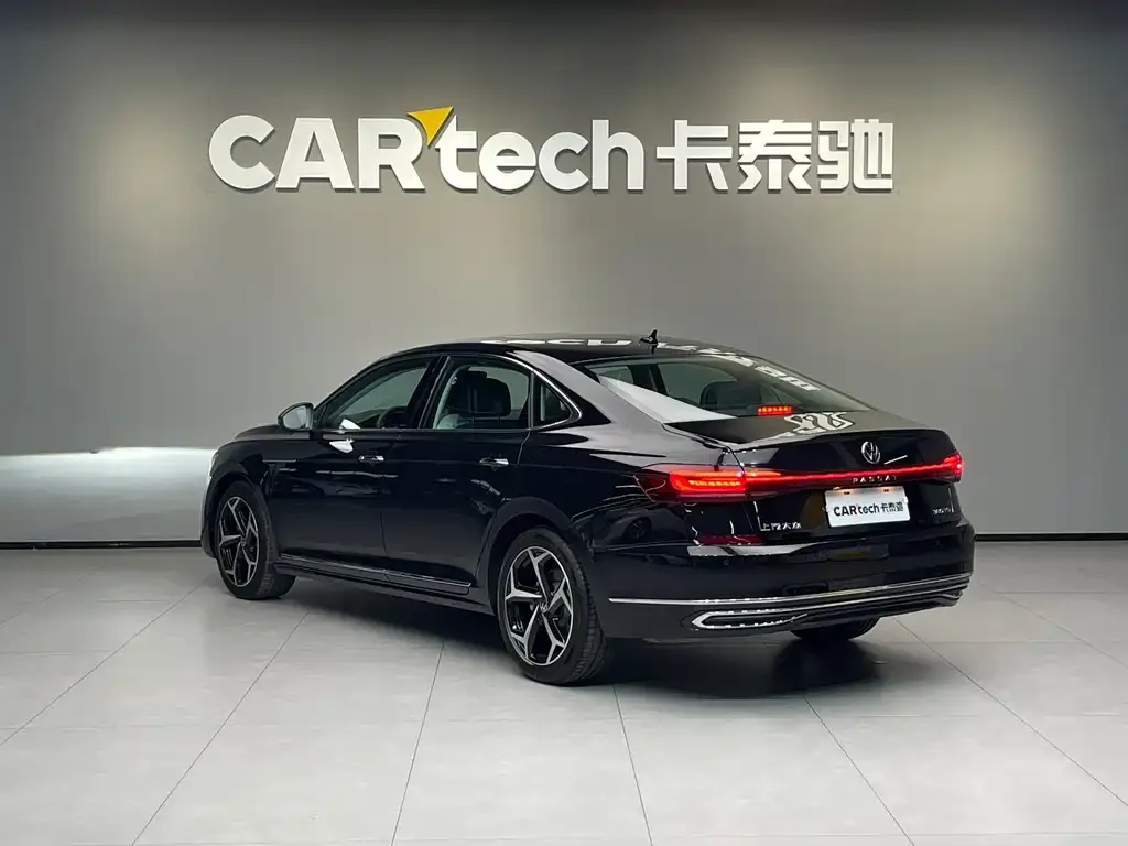 Volkswagen Passat — фото 7