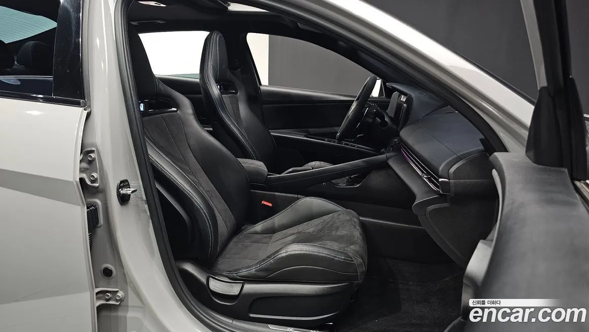 Hyundai AVANTE — фото 9