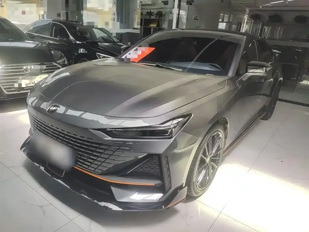 Changan UNI-V 1.5T Sport 1