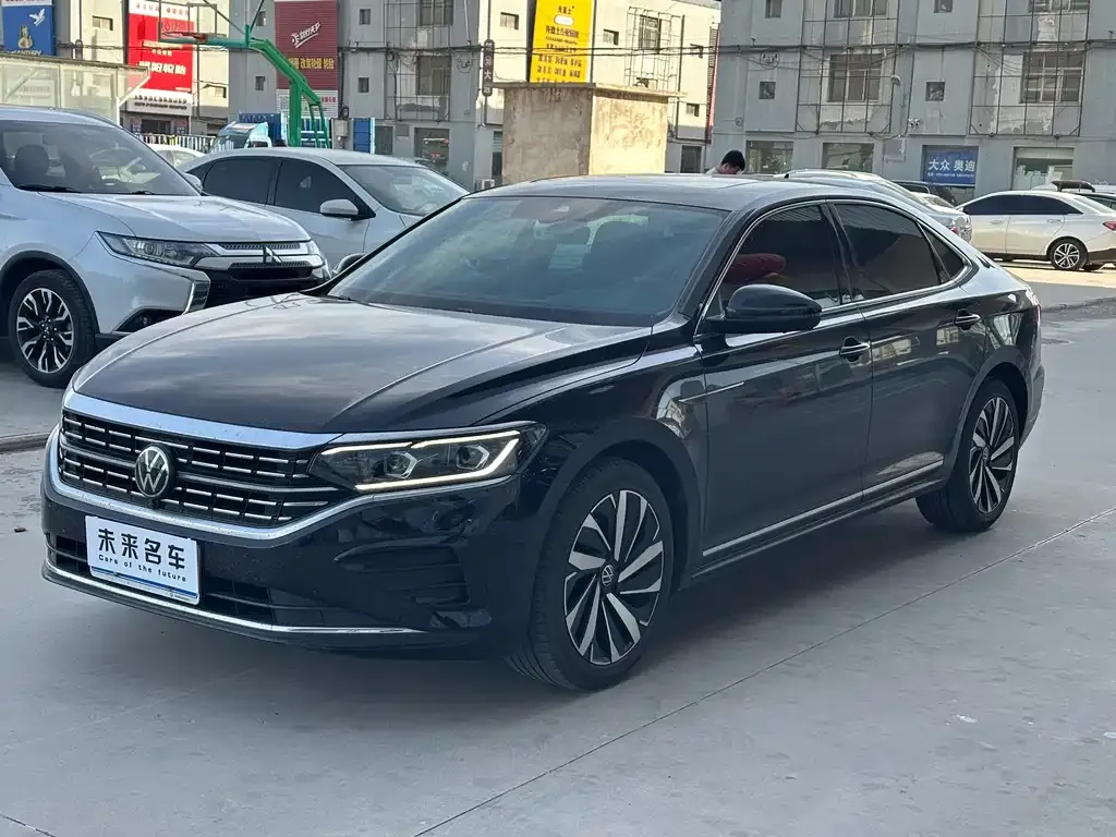 Volkswagen Passat — фото 1