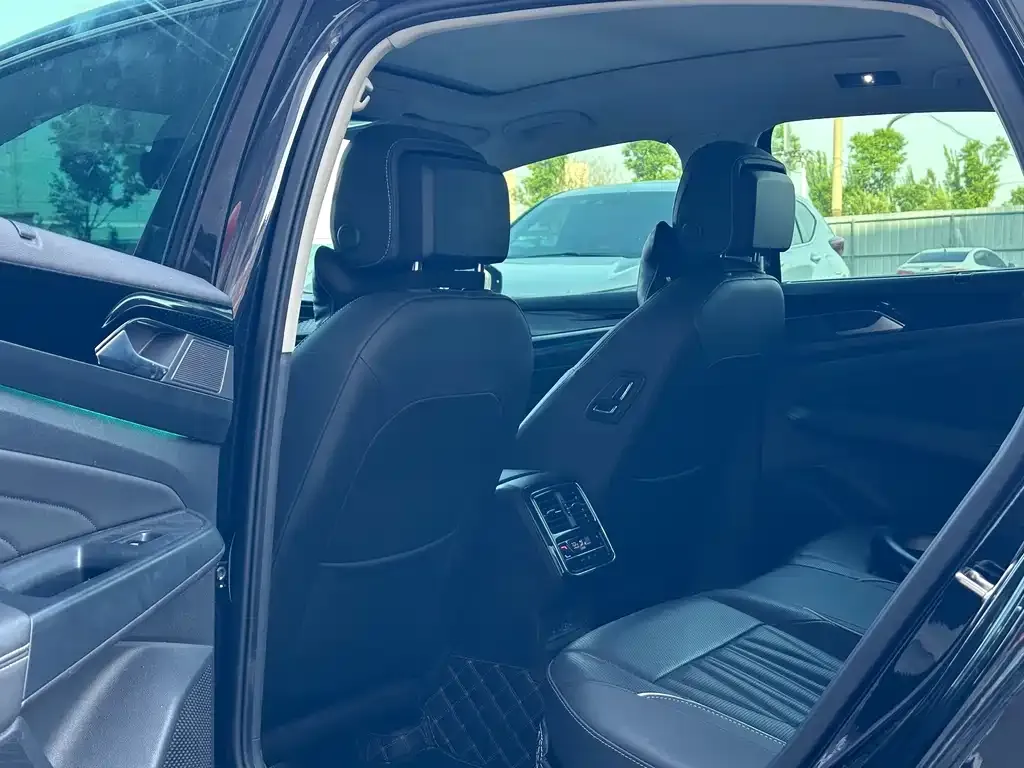 Volkswagen Passat — фото 5