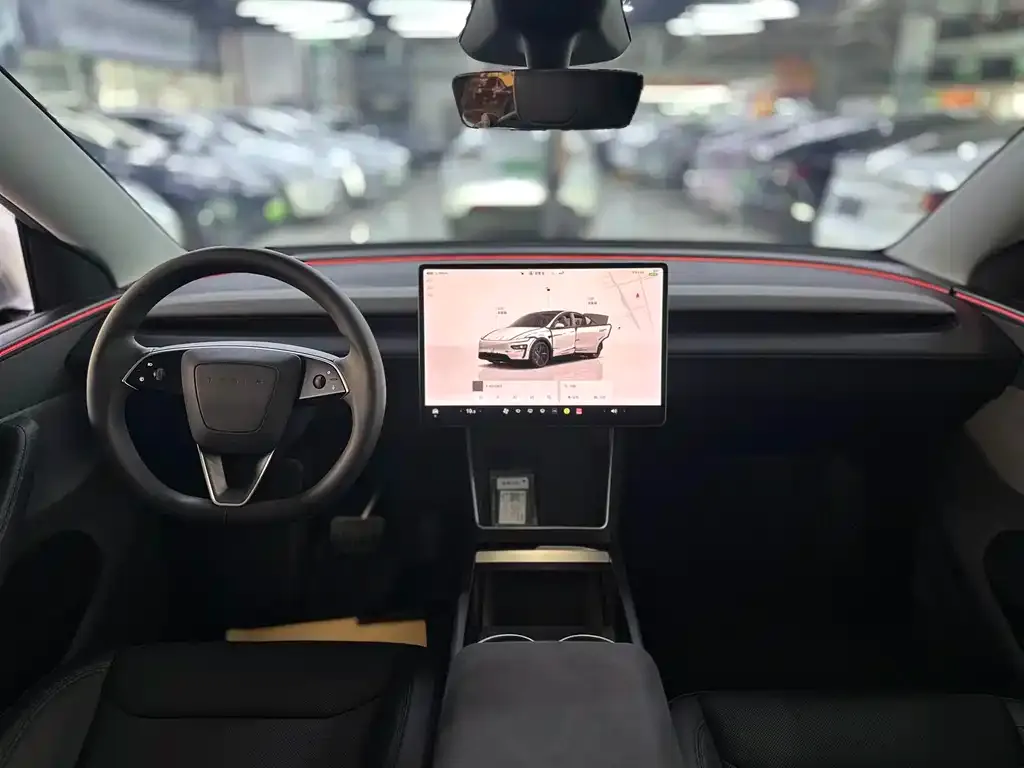 Tesla Model Y — фото 4