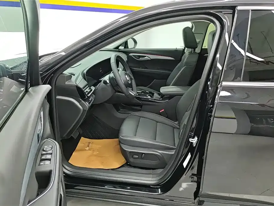 Buick Envision Plus — фото 6