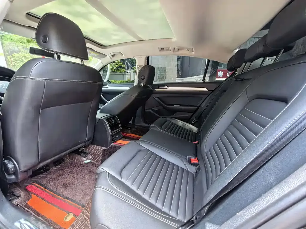 Volkswagen Magotan 2021 из CN, фото 3