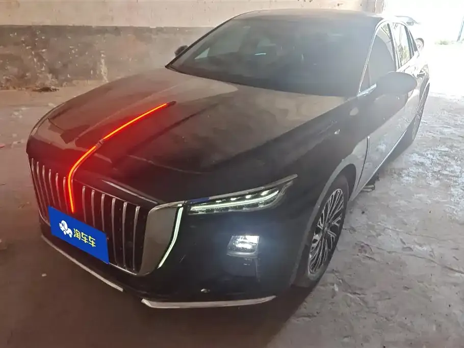 Hongqi H5 — фото 1