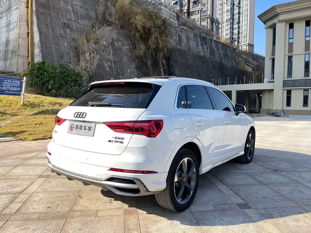 Audi Q3 — фото 2