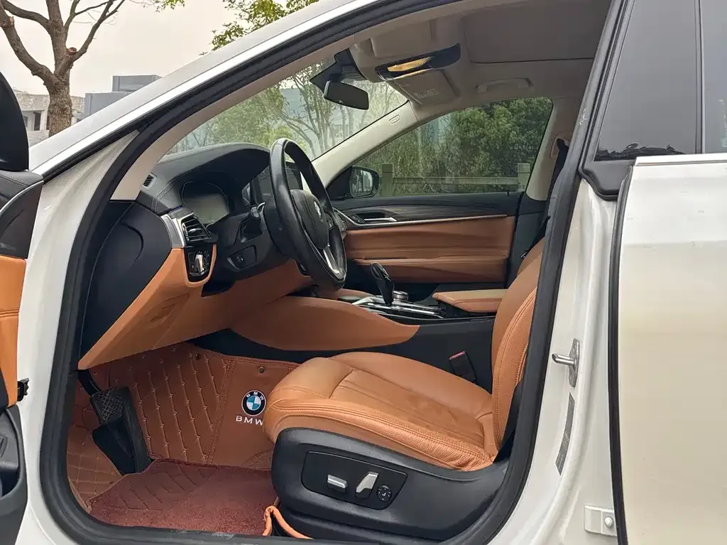 BMW 6 Series GT 2021 из CN, фото 3