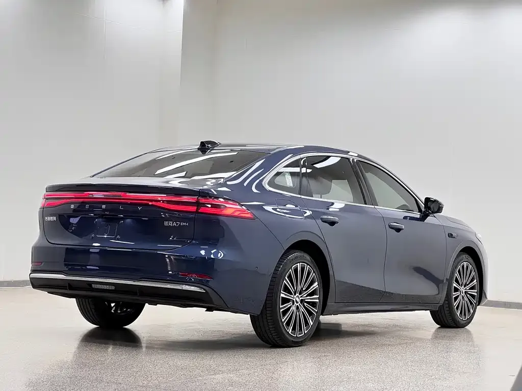 Geely 银河A7 EM — фото 6