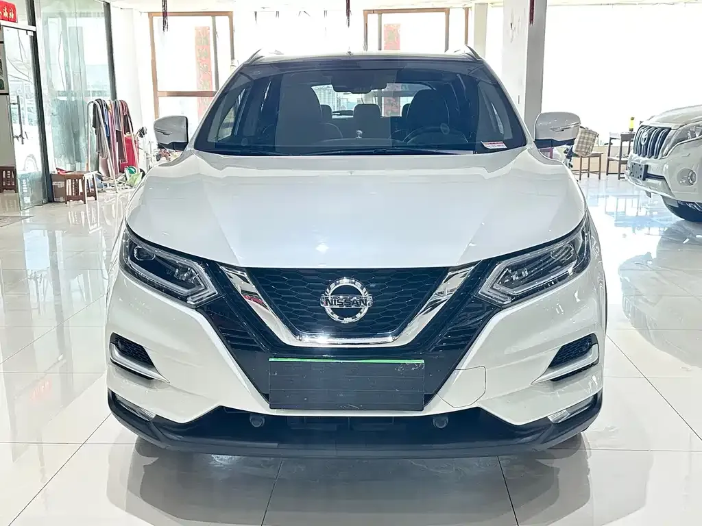 Nissan Qashqai — фото 4