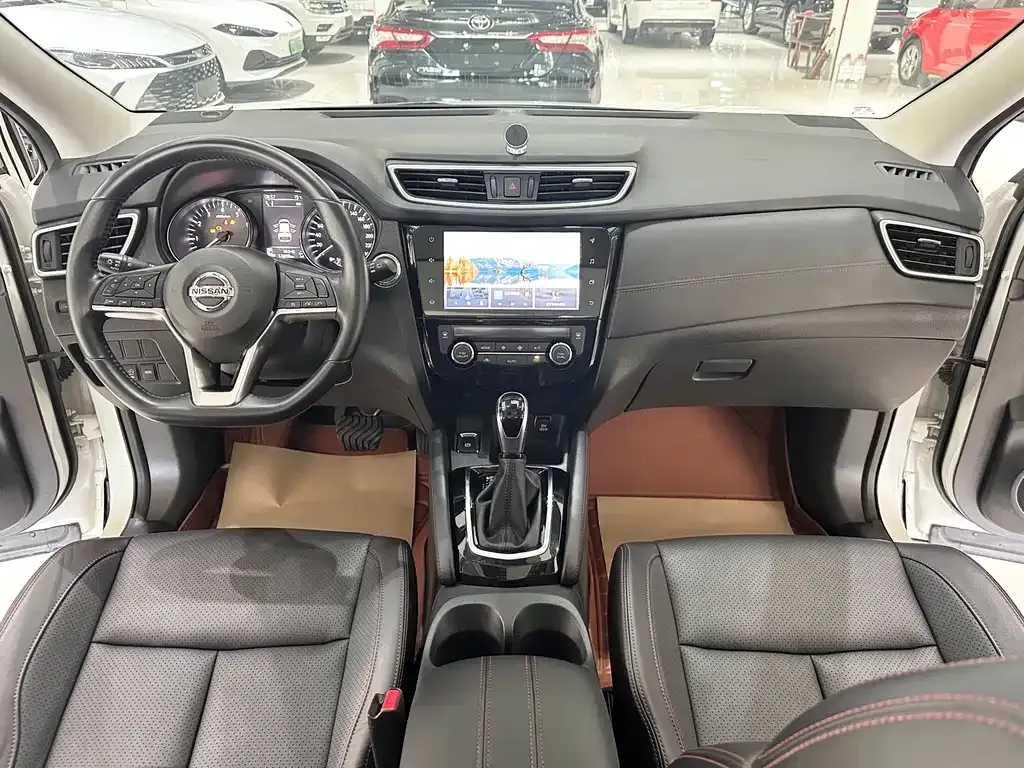 Nissan Qashqai — фото 5