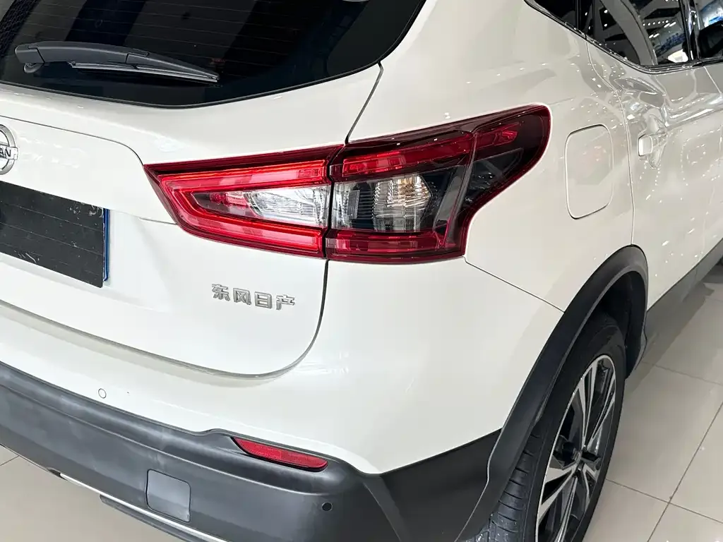 Nissan Qashqai — фото 3