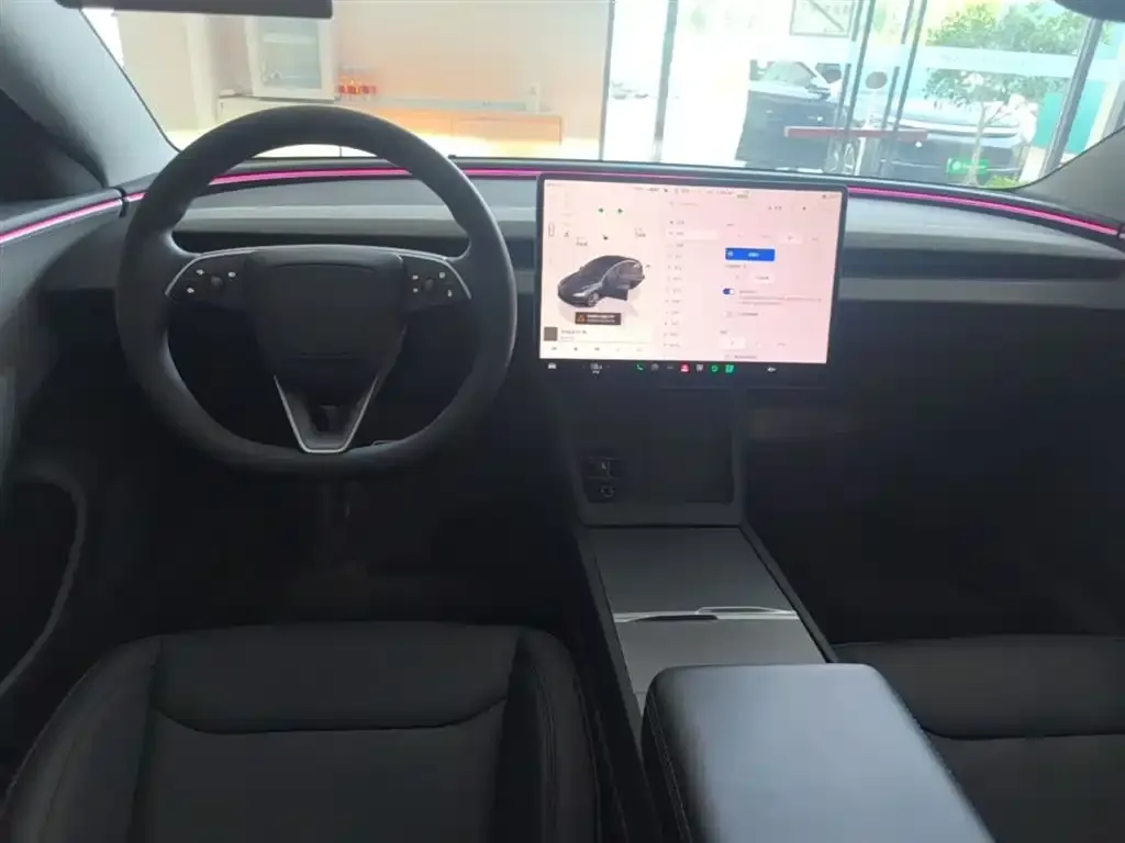 Tesla Model 3 — фото 4