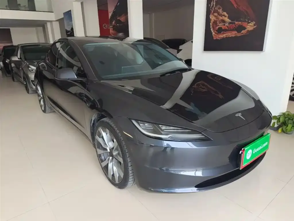 Tesla Model 3 — фото 2